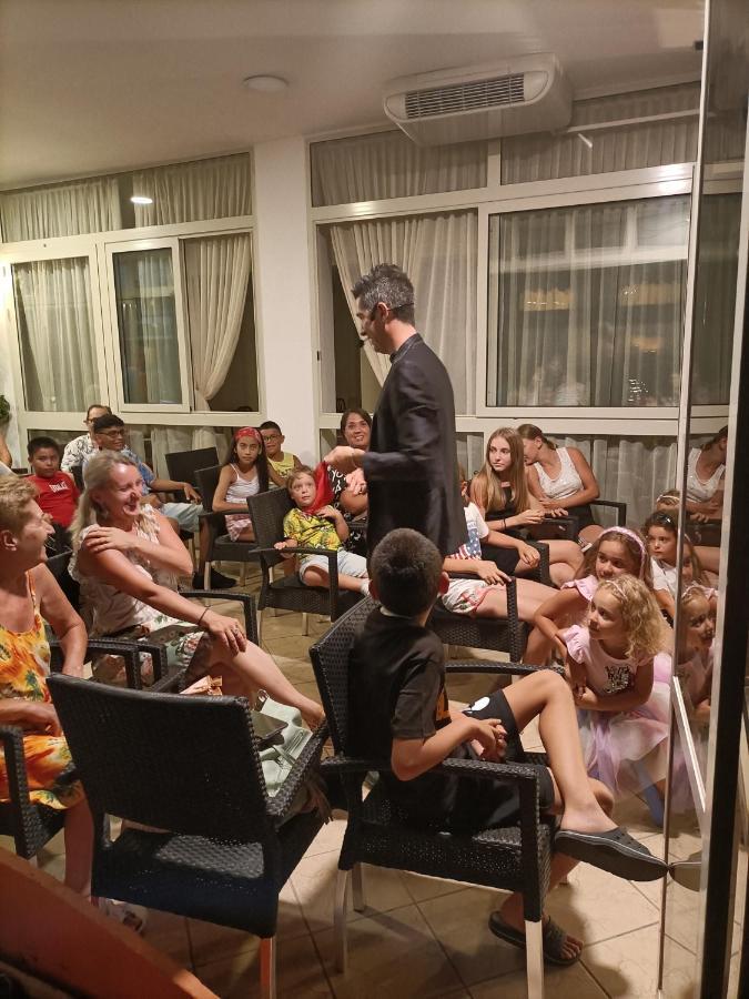 Hotel Oasi del Mare Rimini Esterno foto